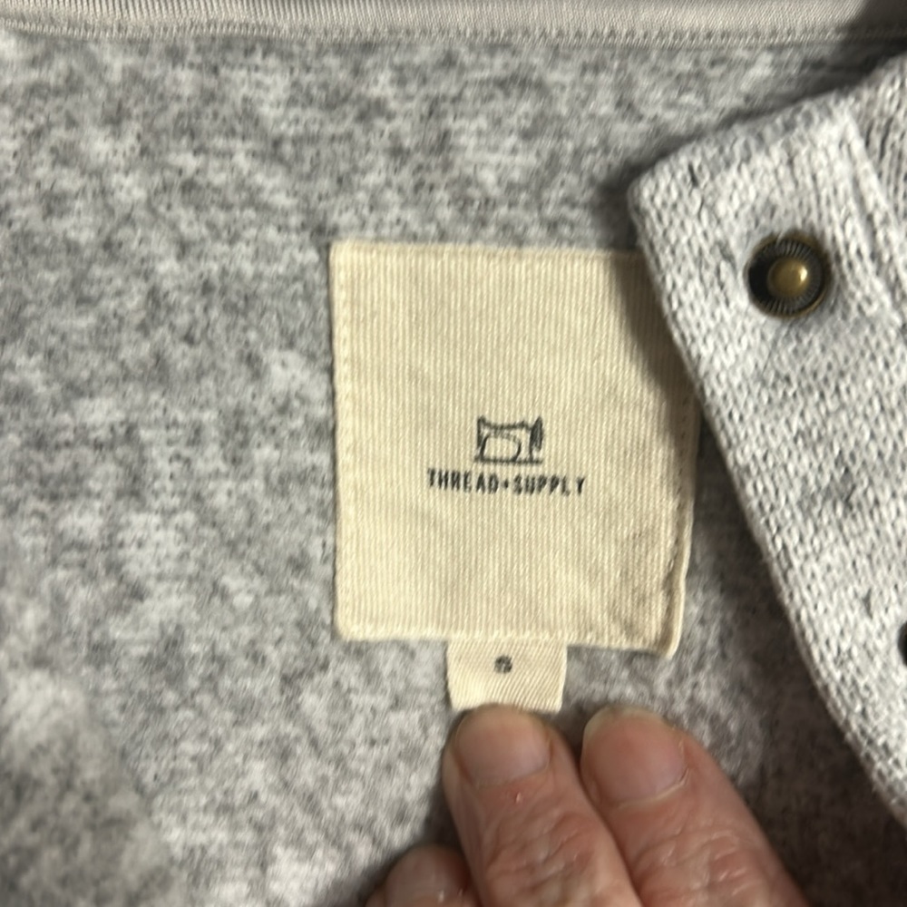 Pullover - Picture 3 of 3